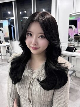 ユーフォリア 渋谷グランデ(Euphoria SHIBUYA GRANDE) 韓国ヘアくびれ巻き ブルーブラック ヨシンモリ