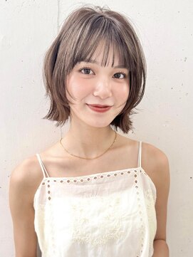 ビーチ(BEACH) 似合わせカット 大人ガーリー ミディアムレイヤーカット 小顔
