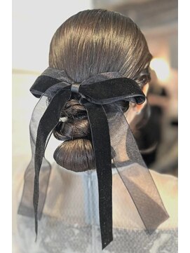 エルバイラビス 大宮(elu by lovis) 《honoka》ヘアセット/タイトシニヨン