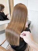 キュア 池袋(CURE) 12トーンブリーチなしスモーキーベージュ×髪質改善 #033