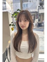 トレ(tre.)&nbsp;シースルーバング小顔レイヤーロング
