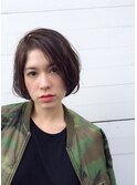 アンニュイカール×暗髪サイドパートショートボブ！