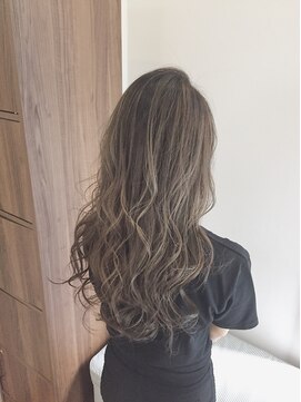 アンス 大阪梅田(ANs.) 大人かわいいレイヤースタイル☆透明感シアーアッシュブラウン