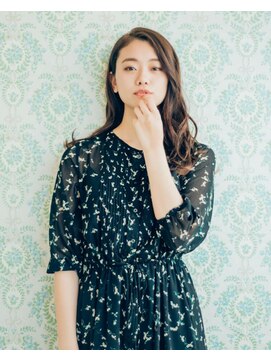 プレコ(Preco) センターパートのひし形シルエット小顔ナチュラルグレージュ