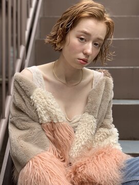 ブラウヘアアンドケア(care) ウェットパーマ&ゴールドベージュ