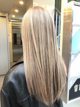 ルイス(L'wis) ホワイトブロンドベージュ