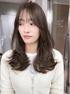 サイン 渋谷(SIGN) 韓国ヘアレイヤーロンググレーベージュ前髪パーマ黒髪