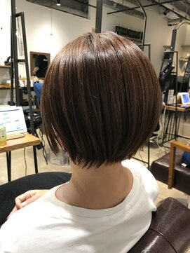 トーン 上大岡(tone.) 秋冬♪長持ちショートボブ【筏栄美】