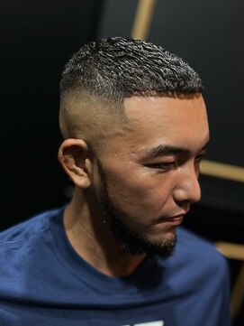 オトコデザイン(OTOKO DESIGN) クロップ アイロンパーマ メンズ