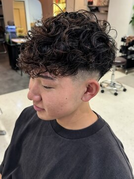 グッドタイムエフティフィフス 横浜西口(GoodTimes ft.fifth) 横浜シャドウパーマツイストスパイラルパーマセンターパート30代