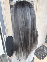 トリニティ(trinity) ハイライト×グレー×白髪ぼかし【豊見城・南風原・与那原】