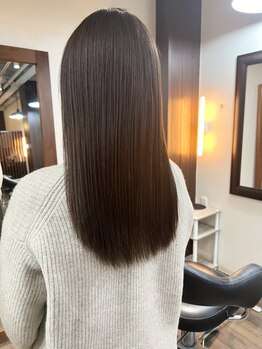 テュセ ヘアー 京都(Tu sais hair kyoto)の写真/【四条大宮1分/縮毛矯正の匠】自然な仕上がりでリピート多数◆カラーとの組み合わせもできダメージレスに◎
