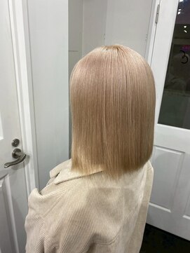 マジコ 横浜店(Magico) ミルクティーベージュ/ダブルカラー/ケアブリーチ/髪質改善/横浜