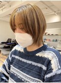 レイヤーカット/ショートボブ/ブリーチカラー/ベージュカラー