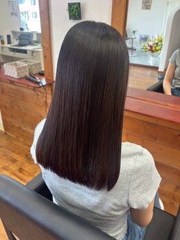 ノアサロン(Noa SALON)の写真/髪のお悩みは人それぞれ。髪の状態を見て、丁寧にご説明します。自宅でのケア方法も丁寧にアドバイス。