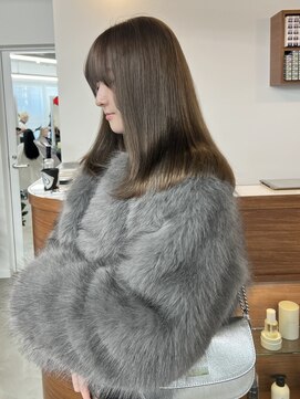 リヴ オオサカ(LIV OSAKA) グレージュ/ブリーチ/ダブルカラー【梅田】