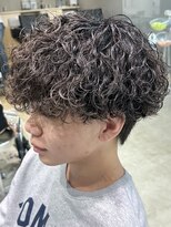 レタッチ バイ フィフス 天神大名(RETOUCH by fifth)&nbsp;天神大名メンズパーマ波巻きパーマプードルパーマッシュウルフ