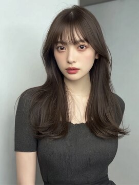 アッシュグレージュ 透明感カラー 髪質改善 顔周りカット 20代