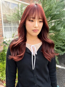 ユイマァル 倉敷(YUIMARL) 倉敷ブリーチ20代30代レイヤーカットピンクレッドカラー