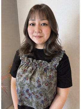 リベラル(liberal) やわらかくびれミディ　艶グレージュ【20代/30代/40代】