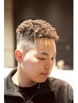 キングスマントーキョー カットクラブ 中野(KINGSMAN TOKYO CUTCLUB)&nbsp;ニュアンスパーマ/ツイストスパイラル/フェード[中野/MEN'S]