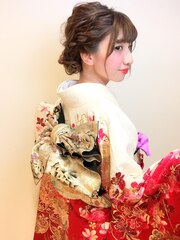 成人式　波ウェーブの華やか振袖　ヘアアレンジ