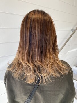 エルベ 千波店(elve) バレイヤージュカラー