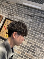 ミリオンバックス 御徒町店(Million Backs)&nbsp;波巻きパーマ/束感ショート/スパイラルパーマ<理容室>[メンズ]