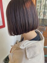 パディントン(Paddington) フラット感がカワイイ☆コーラルピンクの甘々ボブ♪