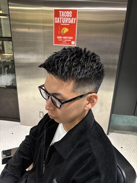 フランクスバーバーザスタンド(Frank’s barber the stand) メンズツーブロックパーマ濡れパンショートフェードF