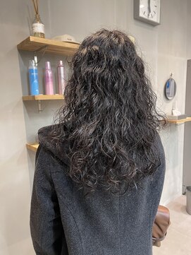 ナループロア ハチ(Nalu pu loa hachi) ウェーブパーマ/くるくるパーマ/ニュアンスパーマ/パーマ女子