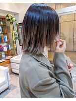 パズル(PUZZLE)&nbsp;外ハネスタイル/ミディアム/ハイトーン/ハイライト/