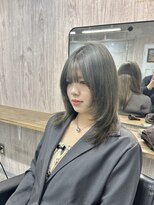 ラフィット 香椎(lafit)&nbsp;レイヤーカットオリーブグレー　透明感カラー艶カラー