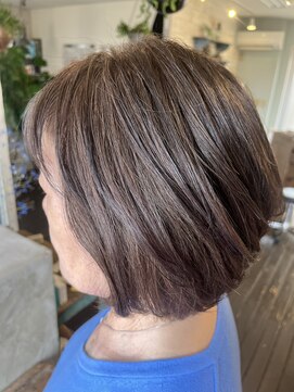 スイート サンマルイチ(Suite301) ふんわりショートヘア