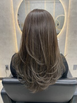 ルノン(LUNON) ホワイトグレージュミニウルフチェリーブラウンデジタルパーマ