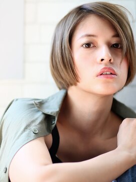 トレ(TRE) TRE南流山　オリーブグレー×ハイライトカラー切りっぱなしボブb