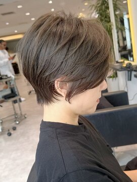 バンプ ギンザ(BUMP GINZA) 40代50代うねり解消ひし形ショート白髪ぼかし秋色くすみカラーer