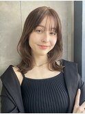面長ミディアムレイヤー ベージュブラウン M20251222