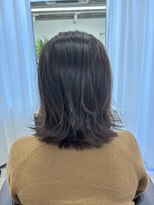 ウイ バイ ファースト 北四番丁店(u'i by first)&nbsp;外はねミディアムボブ×オリーブベージュ