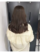 カミエ(kamie)&nbsp;ふんわりセミロング×グレージュカラー