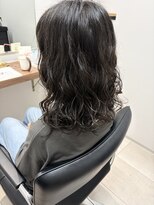 エレノア 藤沢(Eleanor)&nbsp;【大人ウェーブ】抜け感ミディアム×柔らかパーマ