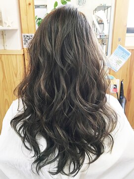 ララテラス(LaLa Terrace) ~LaLaTerrace流~ シアーアッシュベージュ×スパイラルウェーブ