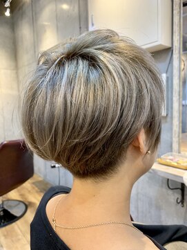 ロダット 横浜(LODAT by little) ショートボブ×グレージュ【LODAT横浜】