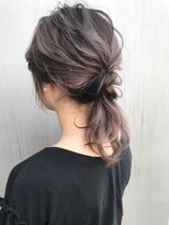 アドレ(ADORER)&nbsp;ゆるっと簡単アレンジポニー