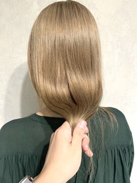 セシルヘアー(CECIL hair) 下北沢【CECIL hair】全頭ブリーチで白髪ぼかし