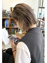 メトメ(METOME)&nbsp;［お客様ヘア］切りっぱなしボブ×ベージュグレー