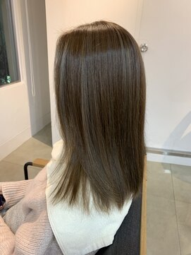 大須賀美容室 けやき通り店 ハイライトオリーブカラー