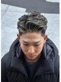 ハイライト　ウェーブパーマ　海外風スタイル