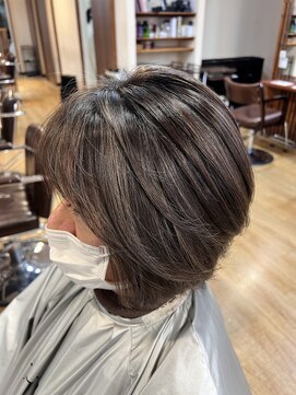 ブリッツ レボ(BLITZ-REVO) 白髪ぼかしハイライト!