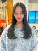 ロングレイヤー×オリーブベージュカラー